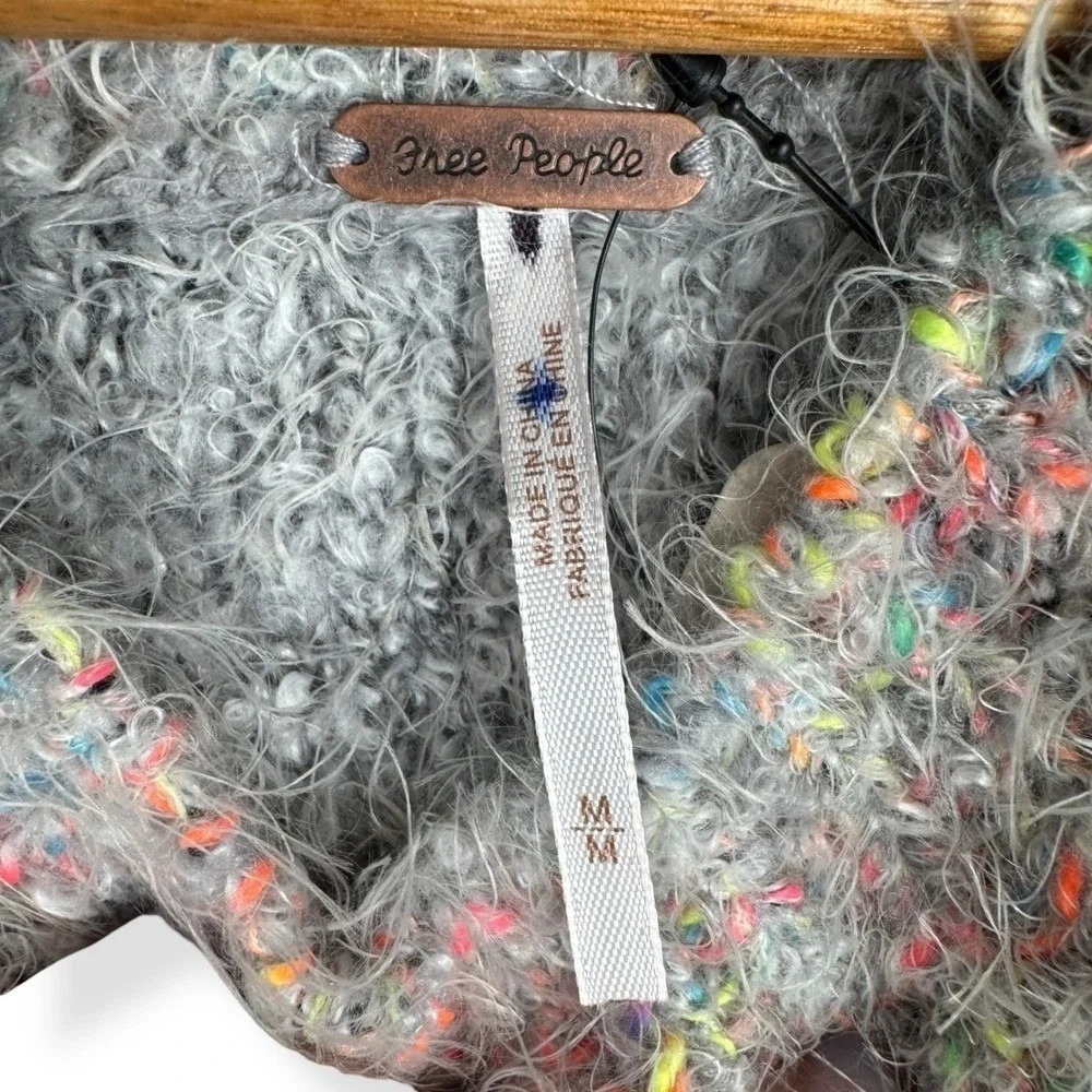 Free People Stardust Sweater Size Medium Confetti Speckled Chunky Knit Fuzzy Top